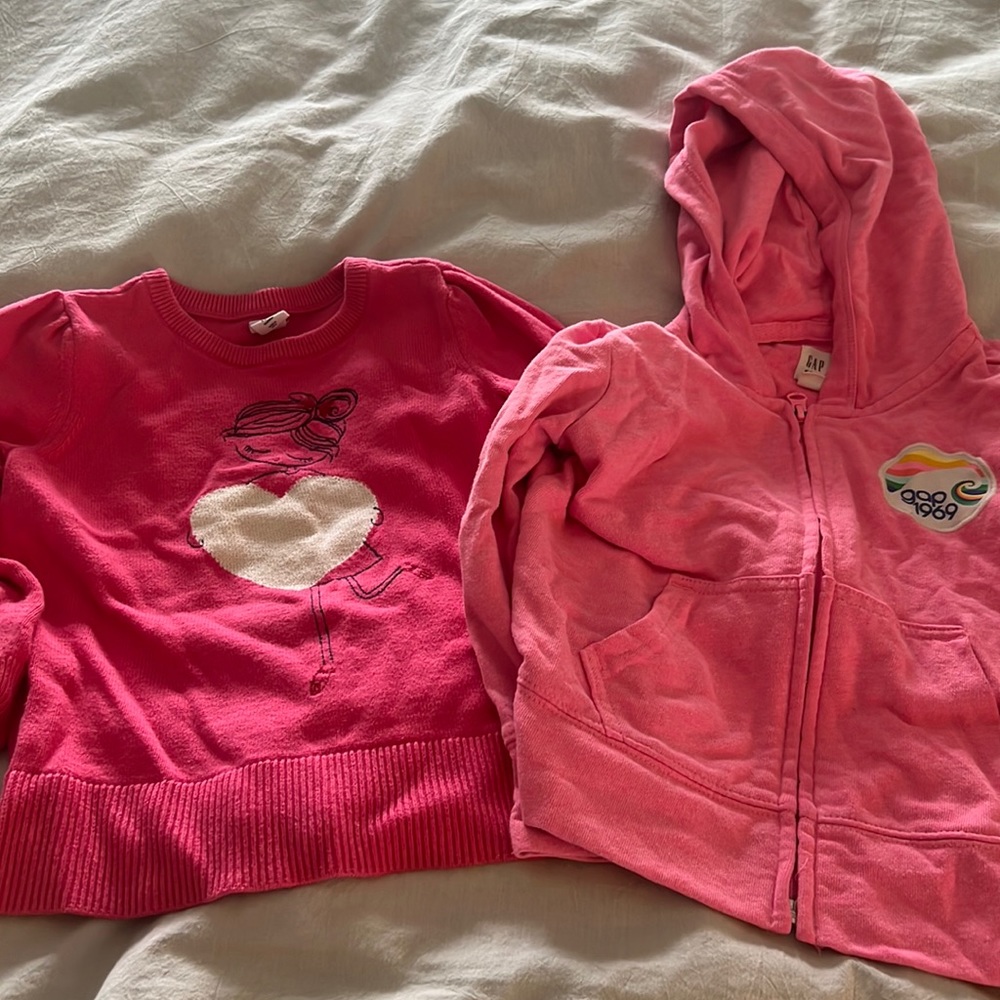 5t Girls Gap sweater and hoodie. Pink!